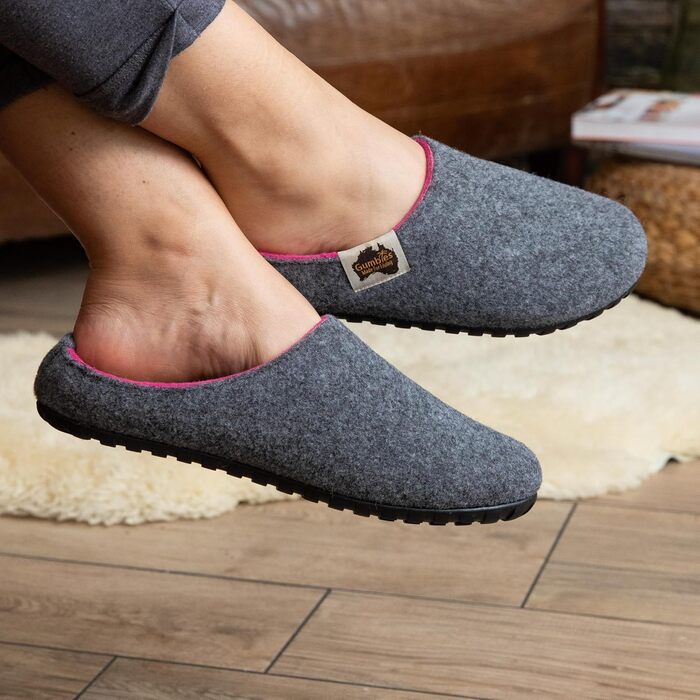 Тапочки Gumbies з перероблених матеріалів - антиковзаюча та стійка підошва, знімна устілка, зігріваючі, для дому та вулиці - сіро-рожеві, 40