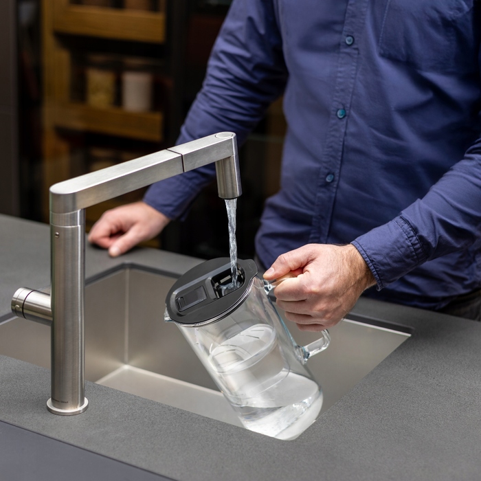 Скляний фільтраційний глечик Wessper D4 BOROSILICATE MINI FF BK з фільтром