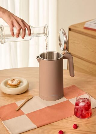 Електричний чайник Studio Pro 1L з регулюванням температури, підігрівом та системою зберігання кабелю, автоматичним відключенням, 1000W (Mokka)