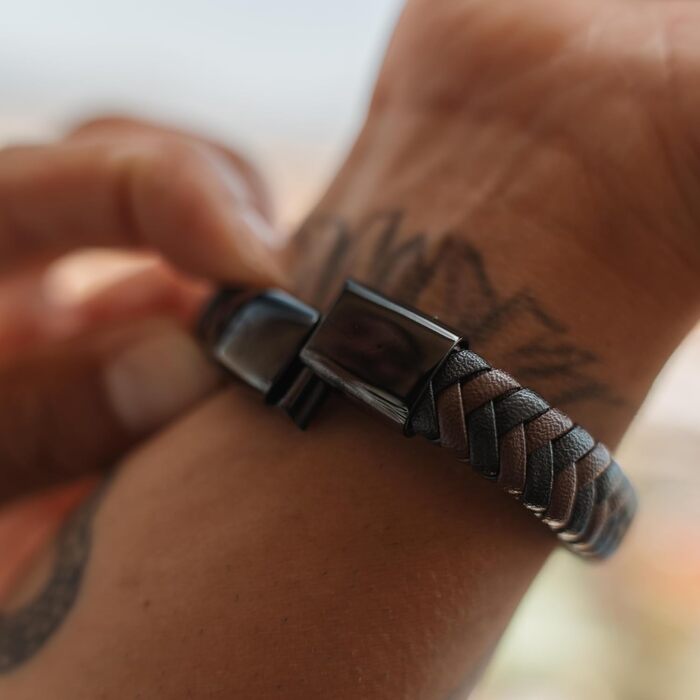 Чоловічий браслет Serasar Premium з натуральної шкіри, колір коричневий, різні розміри, магнітна застібка з нержавіючої сталі, у подарунковій коробці