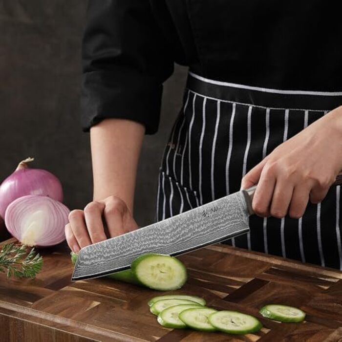Кухонний ніж Wakoli EDIB Bunka з дамаської сталі (серцевина VG10), 20 см - гострий та ергономічний. Ніж з ручкою з паккавуду в подарунковій коробці. Кухонний ніж для професійних та аматорських кухарів. Без гравіювання
