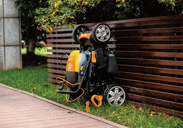 Акумуляторна газонокосарка Yard Force LMC46 (2x20V, 2x5.0 Ah)