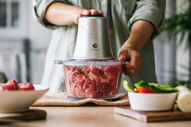 Електричний подрібнювач Family Care для кухні: 3 титанові леза, 300W, скляна чаша 600 мл, подрібнювач м'яса, цибулі, овочів, горіхів, льоду. Багатофункціональний.