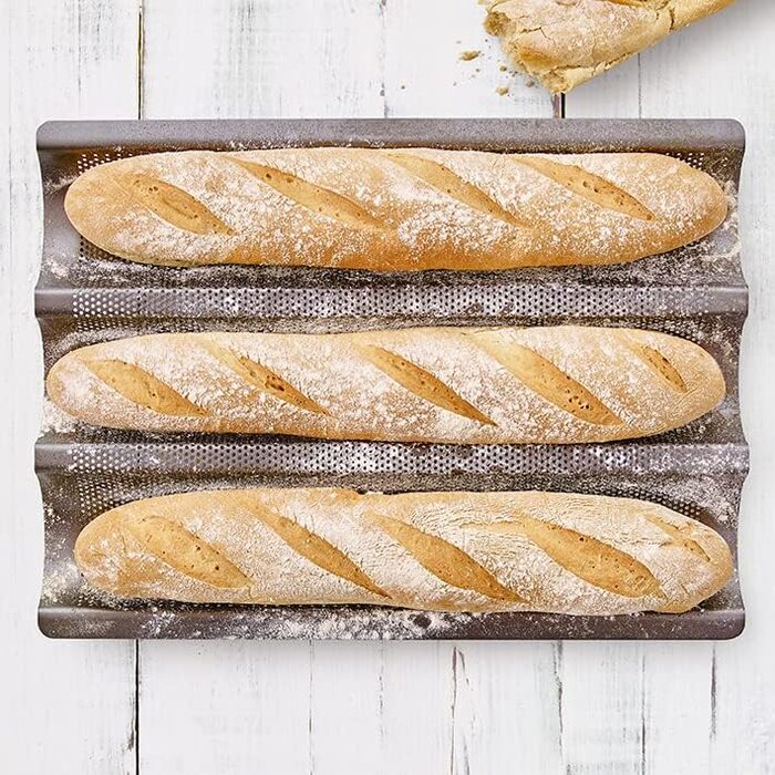 Форма для випічки багетів Birkmann Easy Baking перфорована, сталь з антипригарним покриттям, 3 багети, з рецептом, 881181