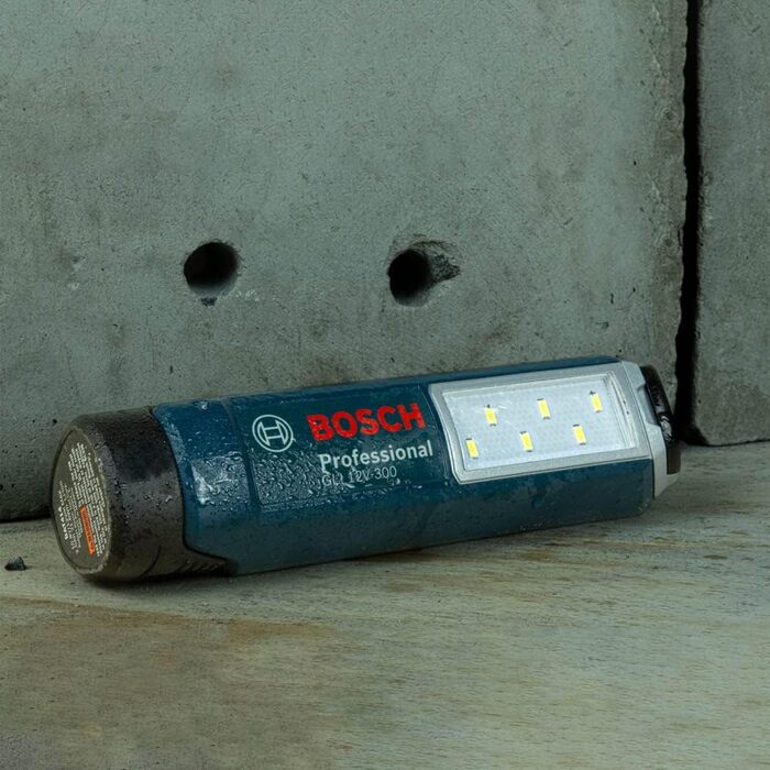 Акумуляторний LED ліхтар Bosch Professional GLI 12V-300, 300 лм, без акумулятора та зарядного, у коробці