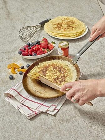 Млинцева сковорода de Buyer Carbone Plus, важка сталь, 24 см, срібляста