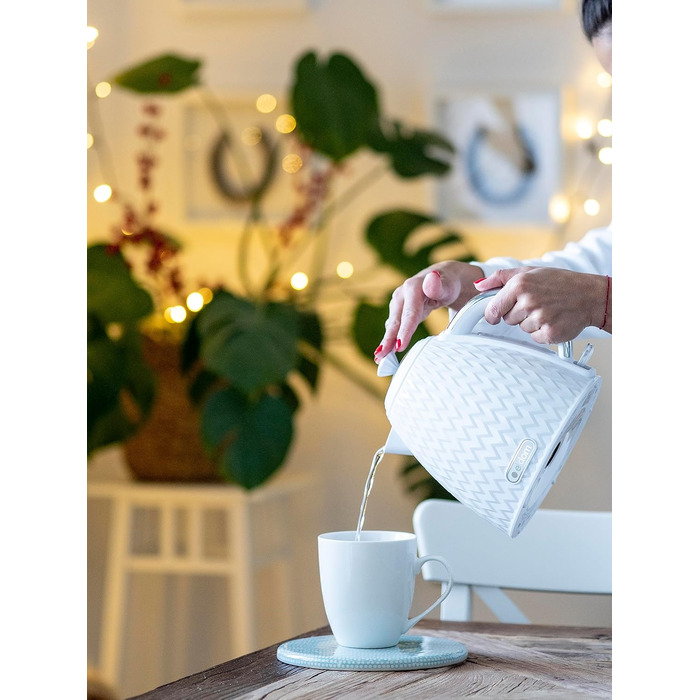 Електричний чайник Eldom C265B, 1.7 л, 2000 Вт, ретро дизайн, білий | Чайник для кухні