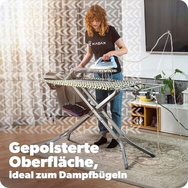 Прасувальна дошка KADAX з підвішувачем для рукавів, 130x41 см, з підставкою для праски та розеткою, складана, Made in EU (зелена)