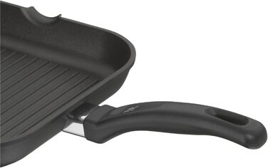 Сковорода гриль WMF 27x27 см з носиком, алюмінієва, для стейків, з рифленою поверхнею, з пластиковою ручкою (не для індукції)