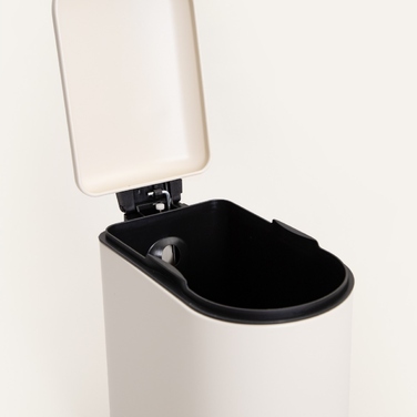 Кошик для сміття у ванну кімнату LINEA MAT, бежевий, 14,6x27,2x28,8 см, HOMLA