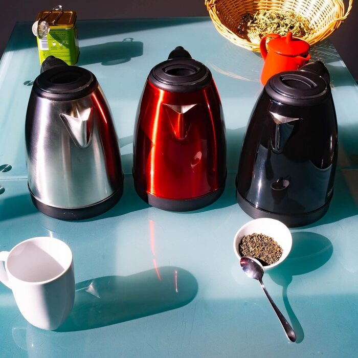 Електричний бездротовий чайник Hagen HA5525-RED червоного кольору, 1.8L з нержавіючої сталі