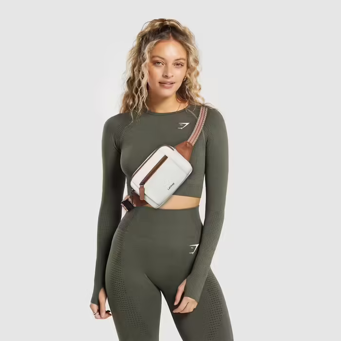 3L Waist Bag for Women Beige, Crossbody Bag for Women PU Leather Hip Bag Stylish Chest Bag Small Water-Resistant Anti-Theft Bag with Strap Shoulder Bags for Women for Sports Outdoor