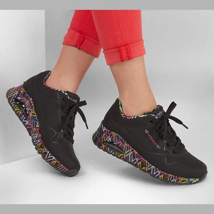 Дитячі кросівки Skechers 155506, чорний колір, підошва Durabuck, вставки з кольорової сітки