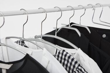 MAWA Clothes Hangers Light, Set of 20 space-saving and non-slip hangers, ideal for T-shirts, tops, and lightweight sweaters, with a 360° swivel hook and non-slip coating, 40 cm, Black