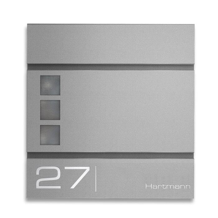 Поштова скринька Metzler Cube антрацит RAL 7016 з лазерним гравіюванням (адреса та номер будинку) та відділенням для газет. Розмір 37x37x10.5 см, колір: сірий алюміній RAL 9007