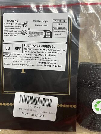 Фляга з воронкою та 4 маленькими чашками Zixrmor 1X304, 8oz/227мл, з нержавіючої сталі (чорна)