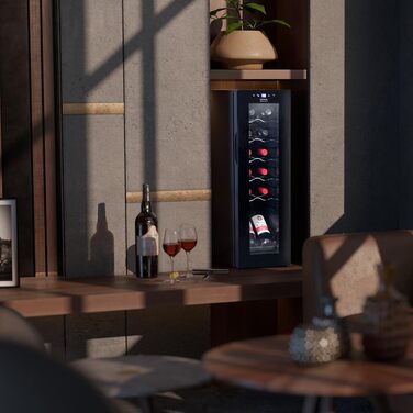 Холодильник для напоїв Cecotec Bolero GrandSommelier 2050 Black - 24 пляшки, компресорний, 5-18°C