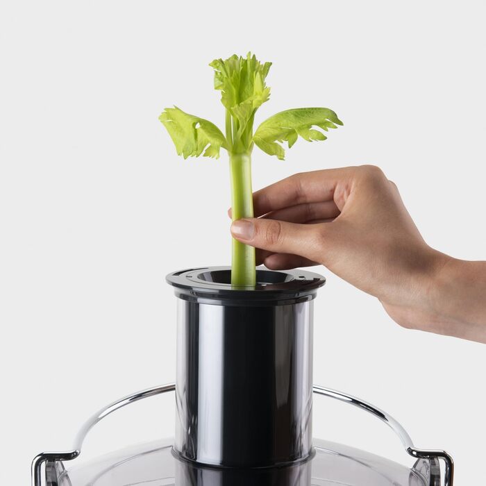 NutriBullet Juicer, Cold Press Juicer, Fruit and Vegetable Extractor, Fruit Juice Press, Daily Use, Easy to Clean, 1.5L Pulp Container, NBJ100G, Black Centrifuge