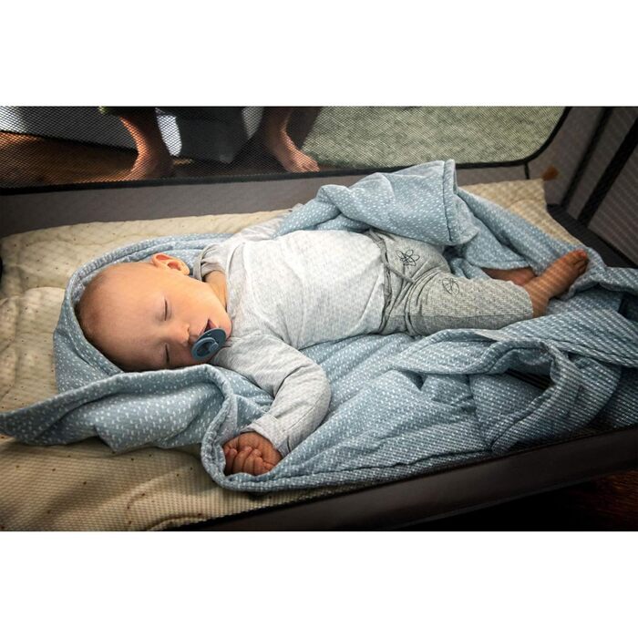 hauck Sleep N Play Go Plus Travel Bed with Carry Bag, Wheels, Crawl-Through Opening, Compact Folding, Baby Travel Bed for Toddlers from Birth up to 15 kg (Beige) Beige Sleep N Play Go Plus