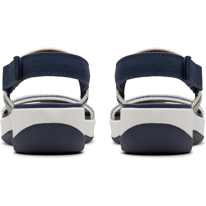 Сандалі Clarks Arla Stroll для дівчаток (36.5 EU, широка колодка, темно-синій з малюнком)
