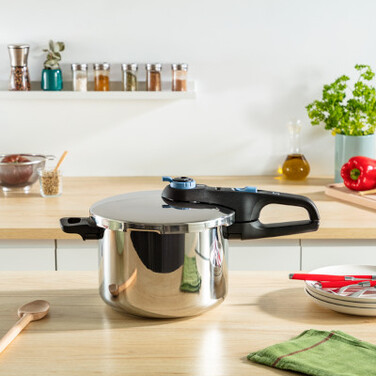 Скороварка Tefal Secure Trendy Pressure 4л для індукційних плит P2580402