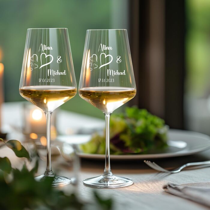 Leonardo Wine Glasses Set of 2 with Wooden Box and Engraving for Him & Her. Only Love Matters. Personalized with Name & Date. Heart-Shaped Glass Leonardo Puccini 560ml