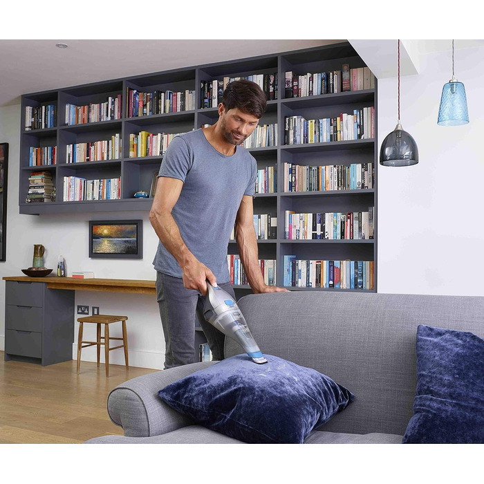 Акумуляторний пилосос ручний BLACK+DECKER Dustbuster 7.2V (NVC215W) - безмішковий, з насадкою та зарядним пристроєм