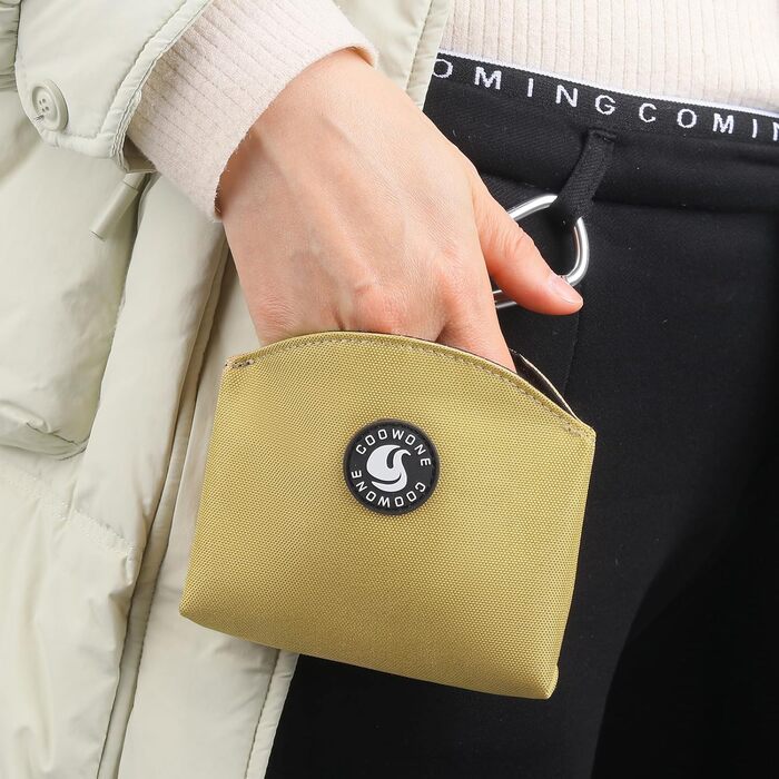 Сумка для ласощів для собак COOWONE, з магнітною застібкою, 900D Oxford, для тренувань та прогулянок (хакі)