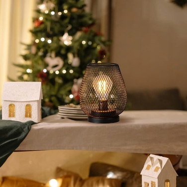 Світлодіодний нічник у ретро-стилі: металевий ліхтар на батарейках