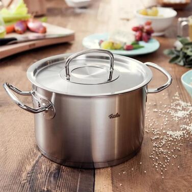 Каструля Fissler Original-Profi Collection, 2.1 л, 16 см, нержавіюча сталь, з металевою кришкою, внутрішня шкала, для індукції, Німеччина