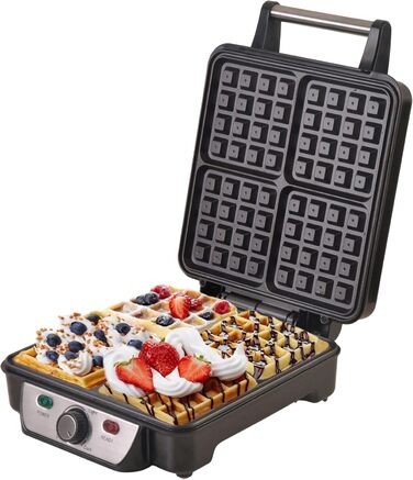 Adler Camry 4-Waffle Maker - 1500W Power, Adjustable Temperature, Black & Silver