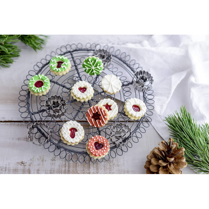 Набір формочок для печива Dr. Oetker Mini-Linzer 15 шт, металеві, різдвяні мотиви, для пряників, печива та мастики, сріблясті