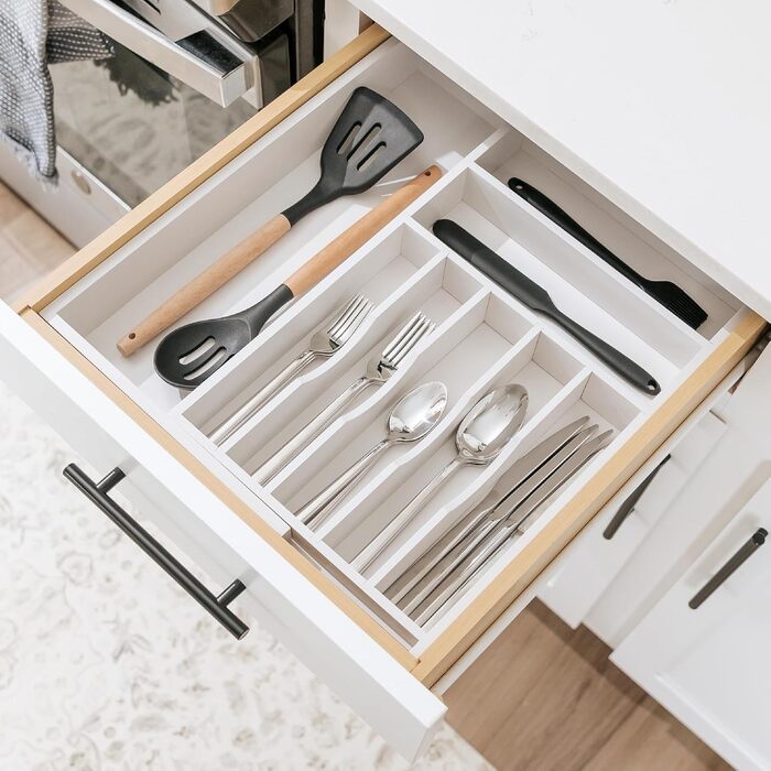 Органайзер для столових приборів KitchenEdge, розширюваний, для вузьких кухонних шухляд, 9 відсіків, антиковзкі ніжки, безпечний для їжі, білий