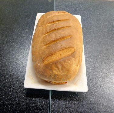 Bread loaf pan ceramic, bread baking mold for 500g bread and up to 750g bread, made with clay from Germany, produced in Bavaria. Bread recipes online, bread baking mold.