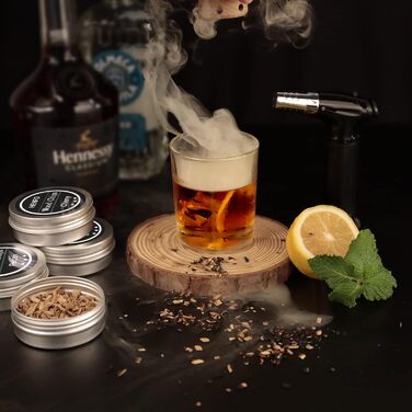 Набір для копчення коктейлів з ліхтариком: кулінарна запальничка для коктейлів, віскі та напоїв, 4 смаки дерев'яної стружки