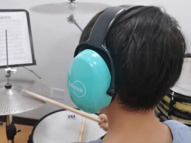 Навушники для захисту вух для малюків 0-2 роки - шумопоглиначі для літака, сну та повсякденного використання | Регульовані, м'які та легкі для новонароджених та малюків, (зелені)