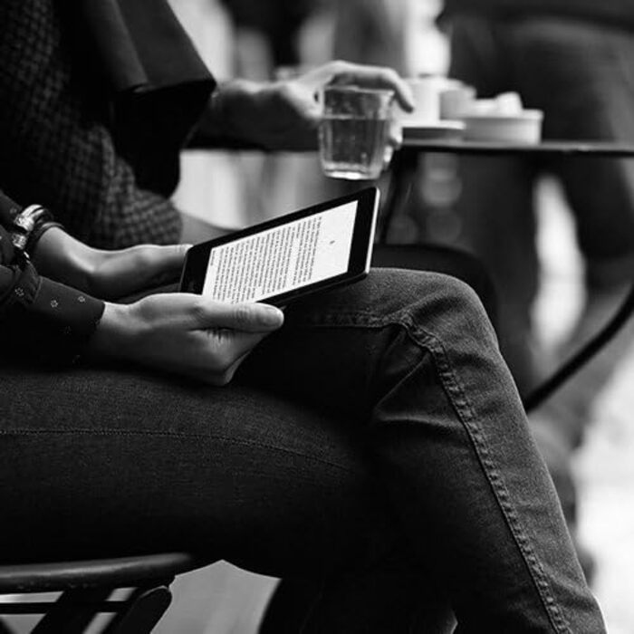 Kindle Voyage 3G: Відновлений електронний ридер з 6-дюймовим дисплеєм 300 ppi та 3G/WLAN
