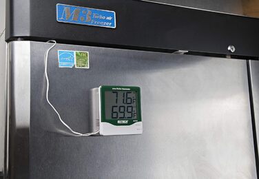 Extech Large-Digit Indoor/Outdoor Thermometer, 1 Piece, 401014