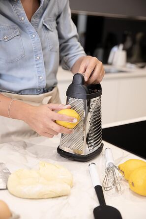 KitchenAid Чотиригранна тертка для сиру з нержавіючої сталі з шинковкою, теркою та зчищувачем цедри, 1 шт.
