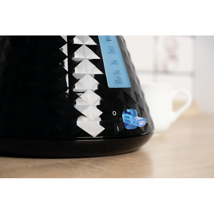 Eldom VENO Retro Kettle - 1.5L Capacity, 3000W Fast Boil, Vintage Design with Grid Pattern, Removable Scale Filter - White/Black Delux