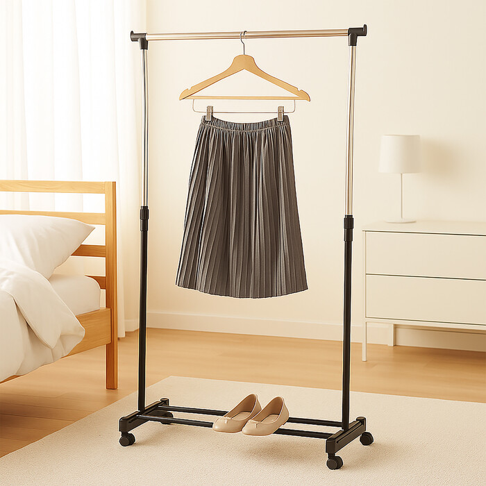 Adjustable Rolling Clothes Rack