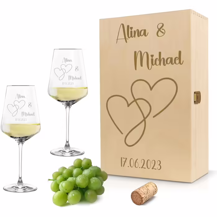 Engraved Max Leonardo Wine Glasses Set of 2 with Wooden Box and Engraving for Him & Her. Only Love Matters. Personalized with Name & Date. Heart-Shaped Glass Leonardo Puccini 560ml