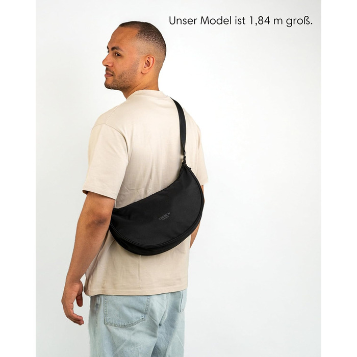 Сумка через плече LARKSON Solveig Medium чорна - Водовідштовхувальна напівмісячна сумка 6.5 л для жінок та чоловіків