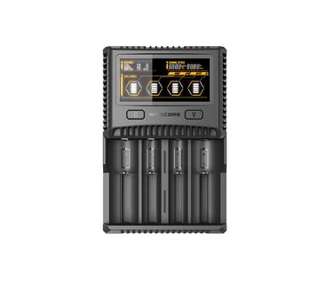 Зарядний пристрій Nitecore SC4 4-канальний для Li-Ion, NiMH, NiCd акумуляторів з LCD-дисплеєм